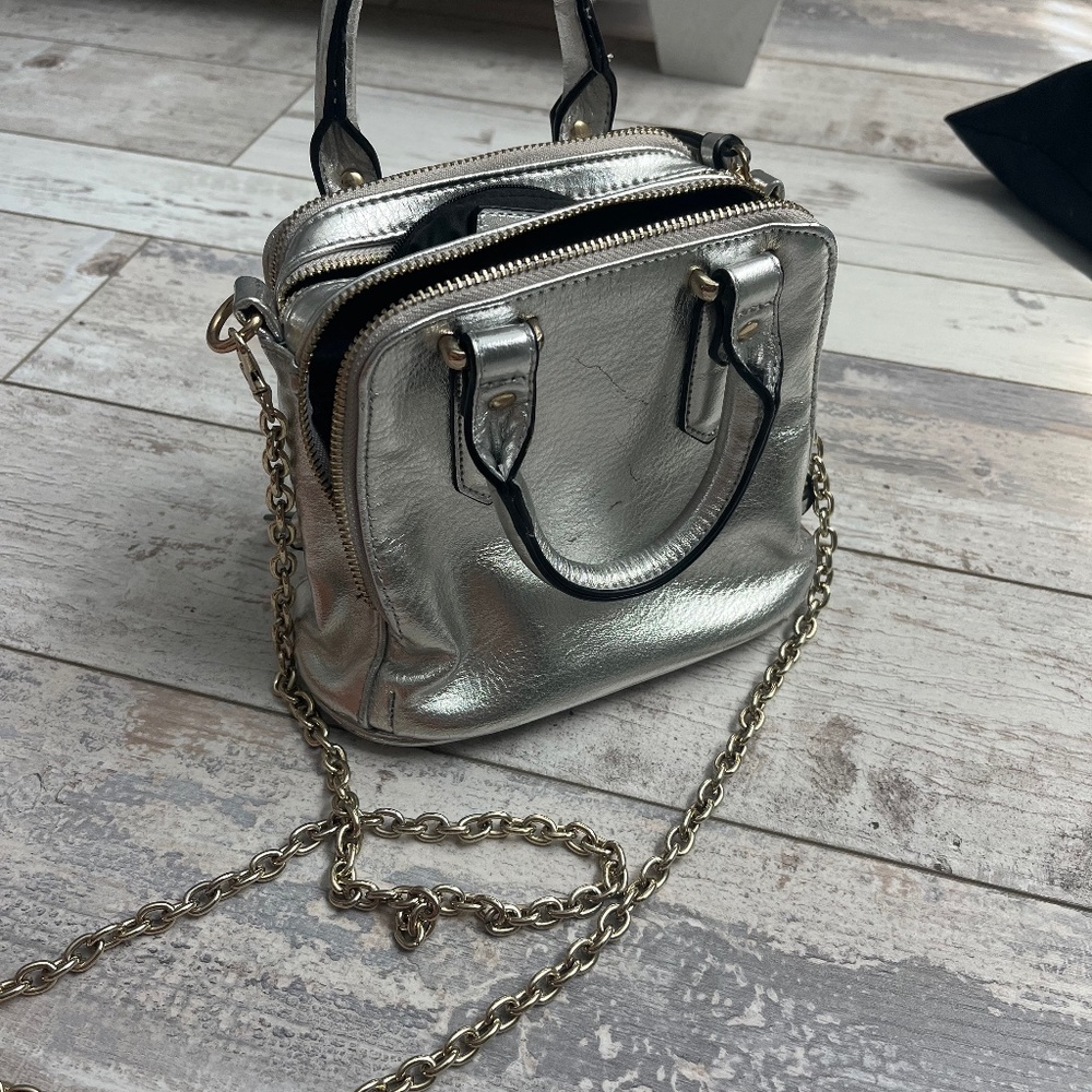 shoulder bag